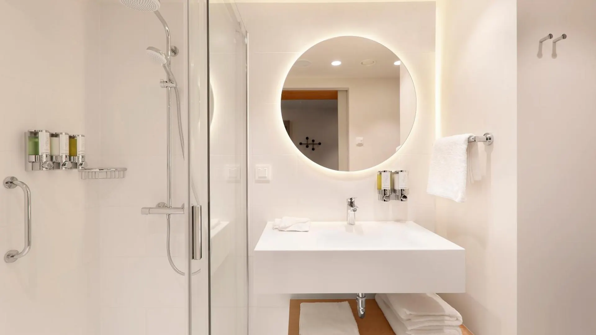 Hotel Hampton By Hilton Krakow Airport Balice