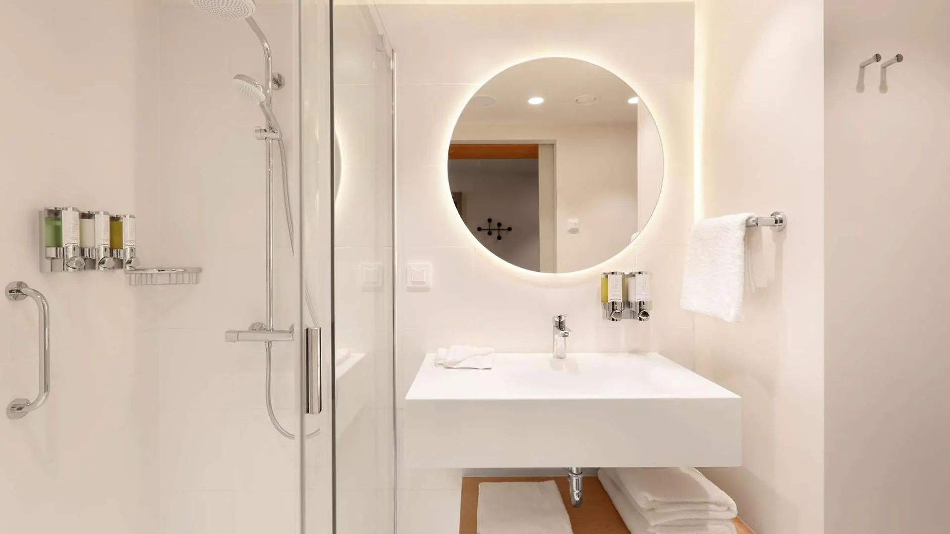 Hotel Hampton By Hilton Krakow Airport Balice